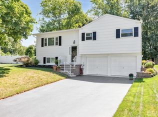 65 Mitchell Ave, Piscataway, NJ 08854
