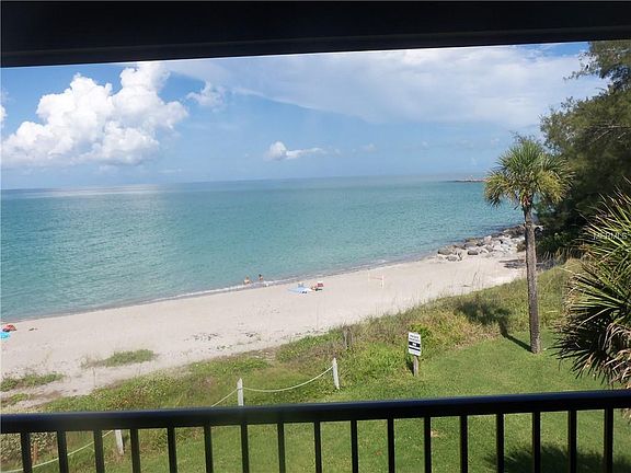 2nd image of 1555 Tarpon Center Dr APT 220