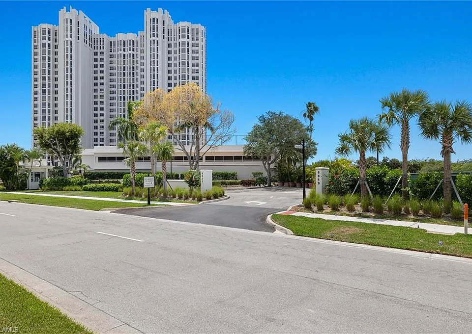 6849 Grenadier Blvd #201