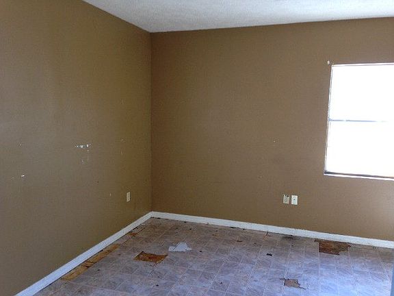 2nd image of 2509 Togo St