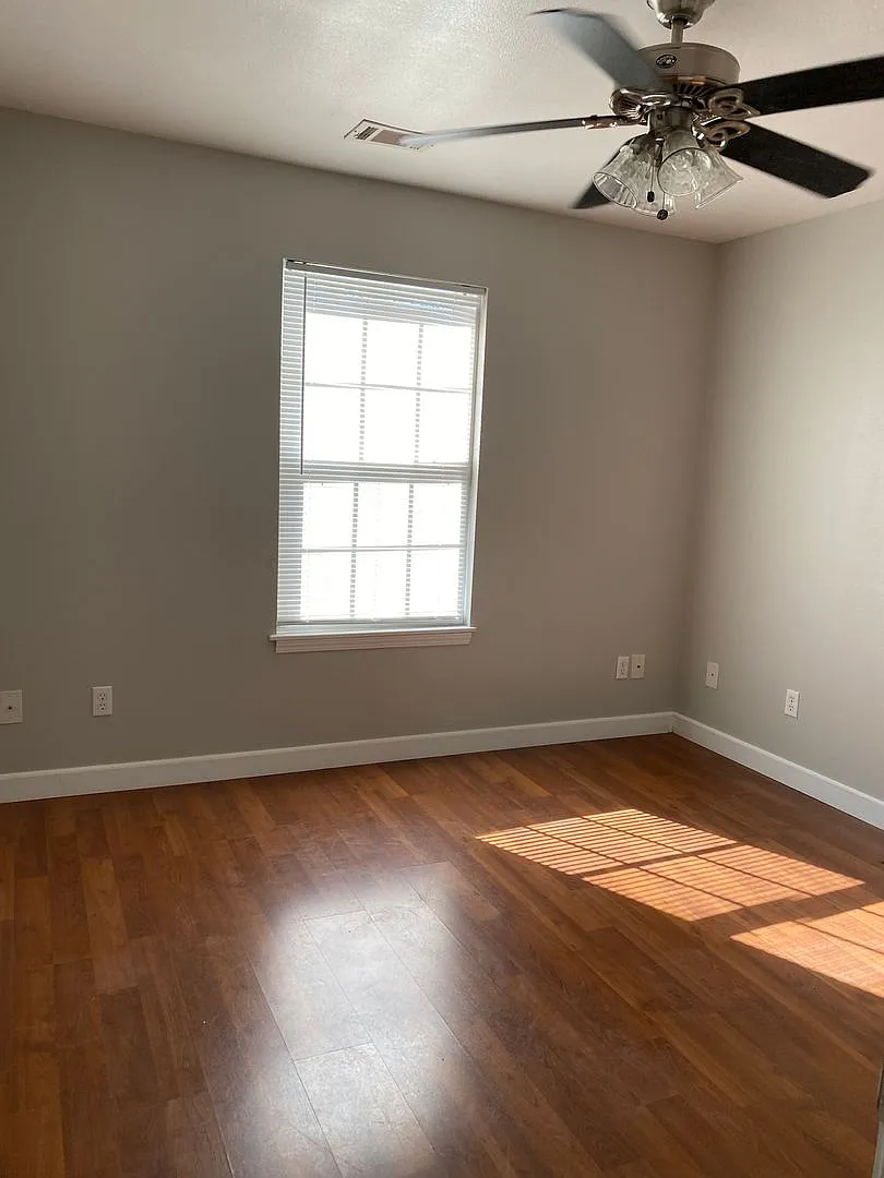 305 Cedar Creek Drive #A — Photo 2