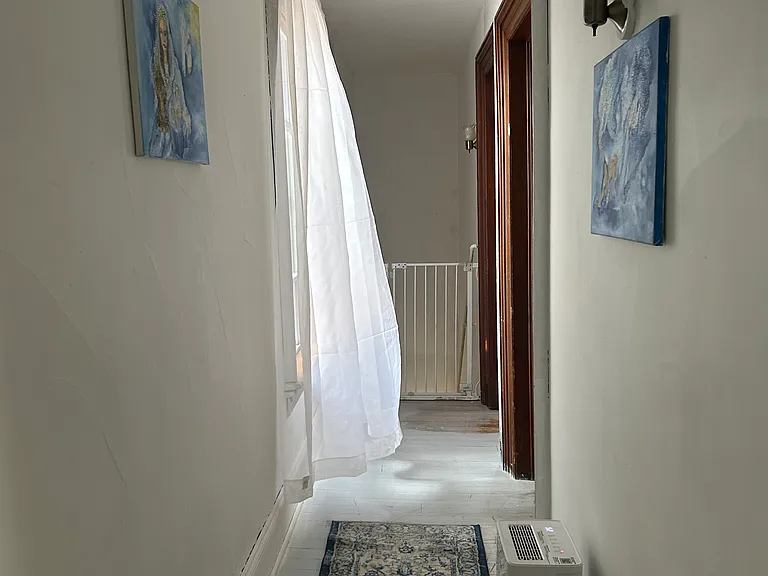 620 E Gansevoort St — Photo 17