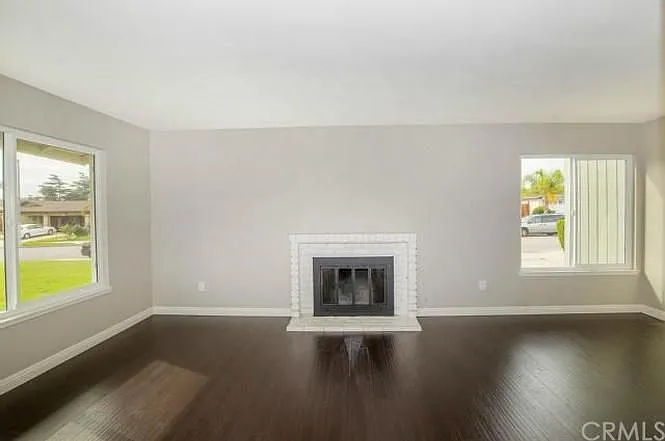 2057 S Cherry Ave — Photo 8
