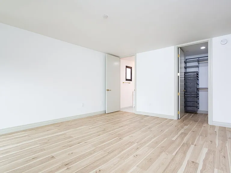 4082 Albatross St #11 — Photo 10