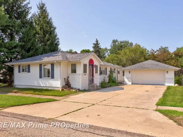 216 Beecher St, Otisville, MI 48463