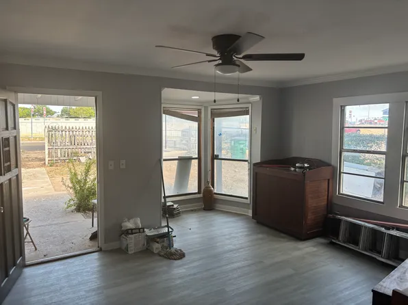 325 E 6th St, San Angelo, TX 76903