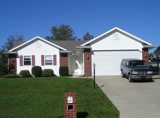 612 Redbud Ln, Middlebury, IN 46540