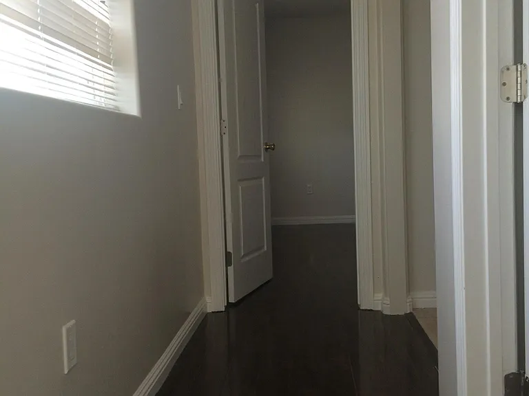 628 W 84th St — Photo 15
