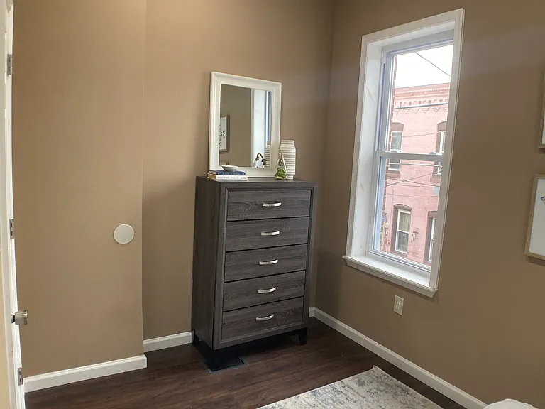 2060 E Orleans St — Photo 27