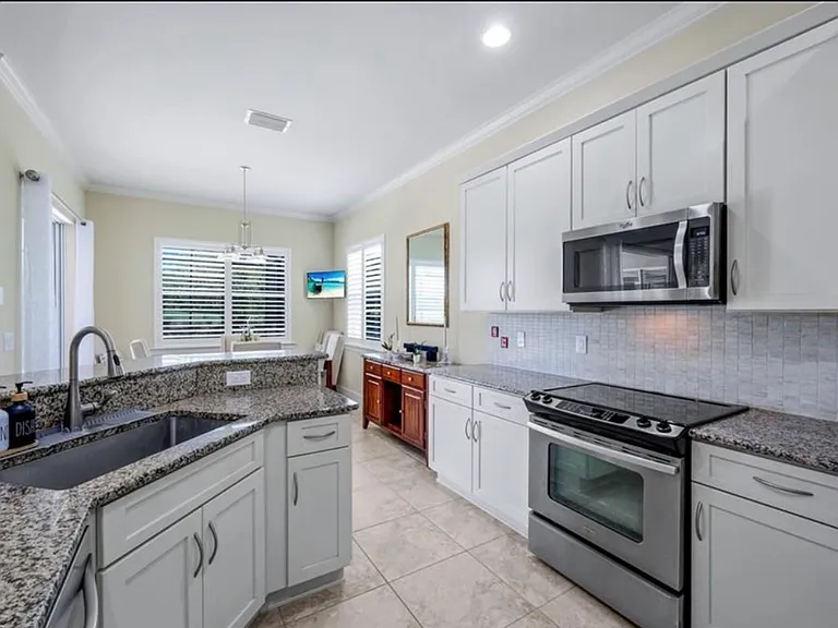 9102 Limestone Ln — Photo 4