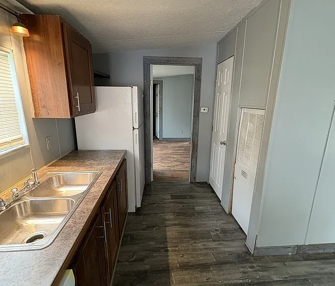 3810 S Thompson St #24 — Photo 7