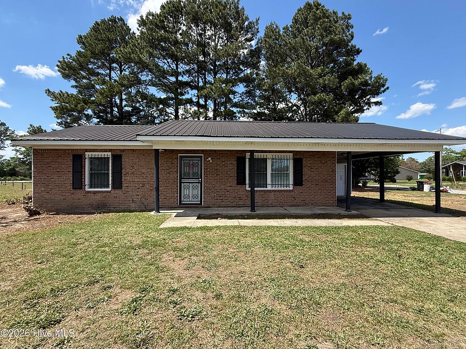 1st image of 302 Hubert Mclean Avenue