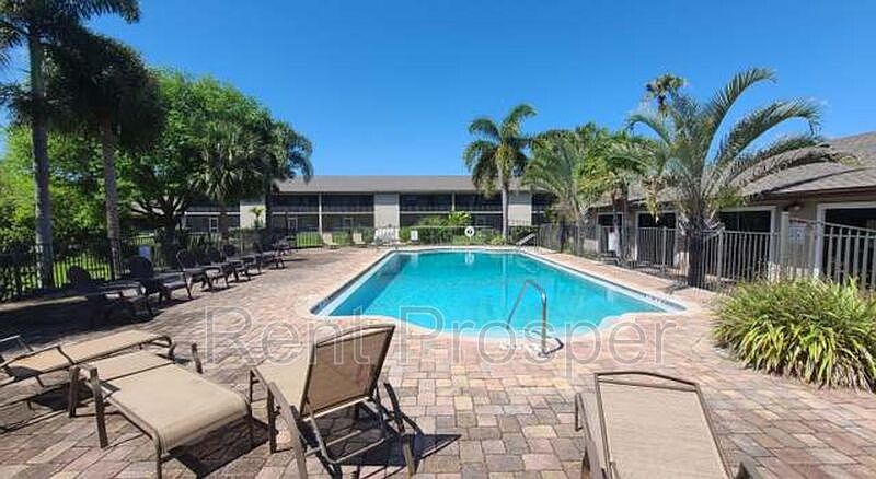 2nd image of 1046 Ellen Ct