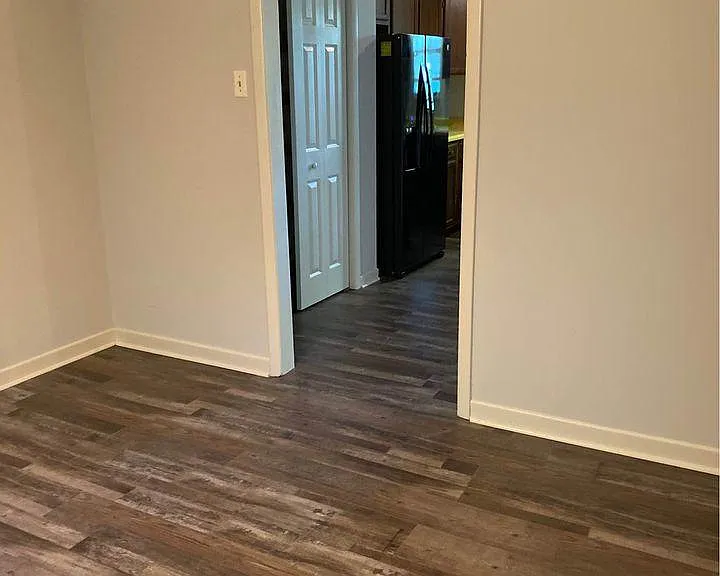 Dining Room leads into Kitchen
