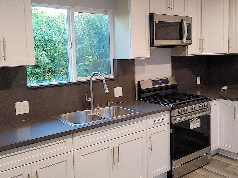 1st image of 3990 Inglewood Blvd #1/2