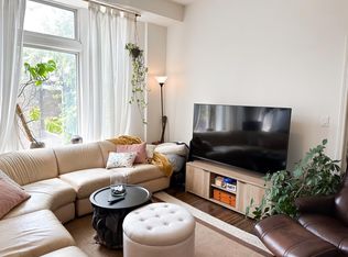 1920 W Division St APT 2R, Chicago, IL 60622