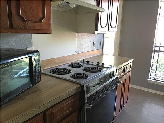 4th image of 514 McQueary St