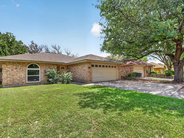 1755 Kings Canyon Cir, Fort Worth, TX 76134