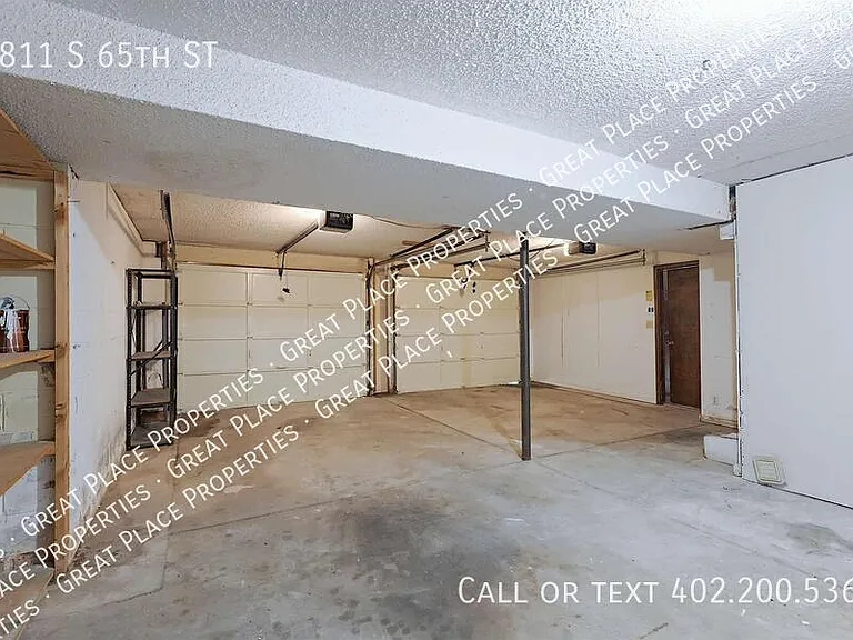 4811 S 65th St — Photo 42