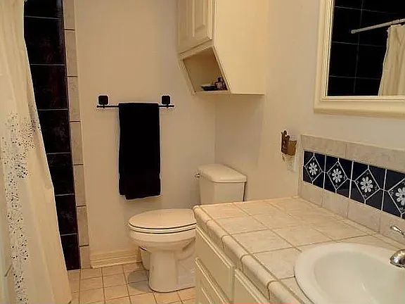 3rd image of 909 E Oltorf St APT 101