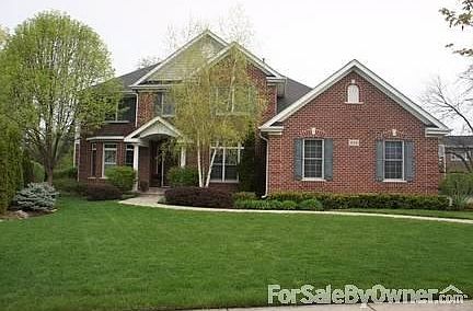1st image of 934 W Kelsey Ct