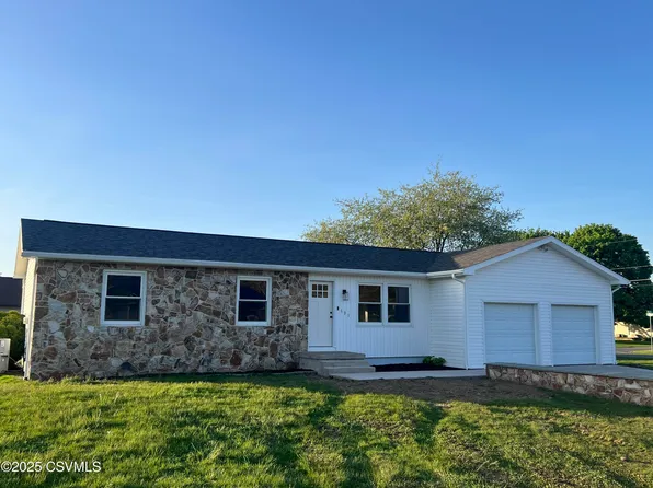 131 Center Dr, Nescopeck, PA 18635