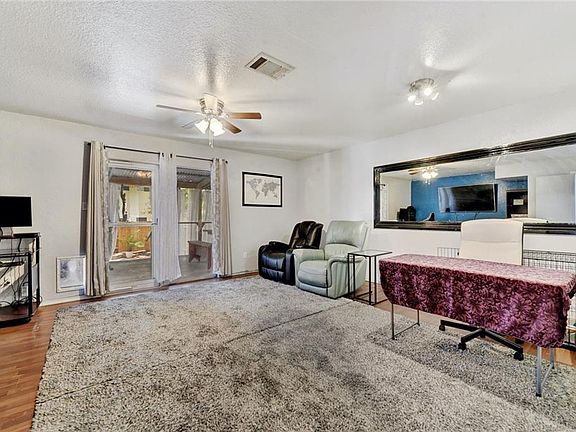 5th image of 9617 Sugar Hill Dr