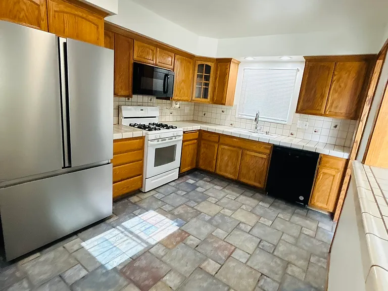 1203 Marline Ave — Photo 28