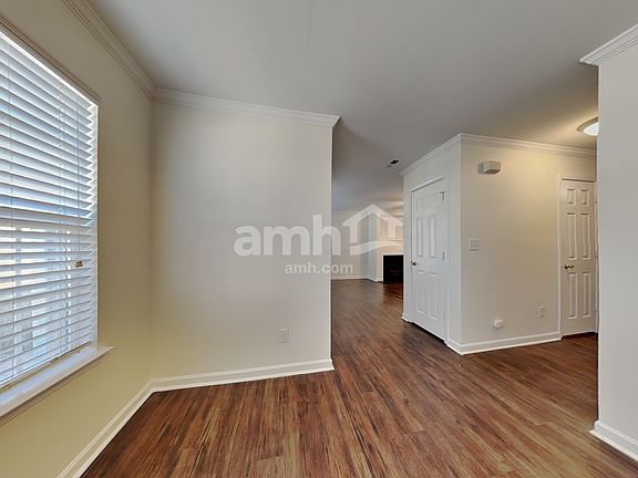 5th image of 139 Ashmont Dr