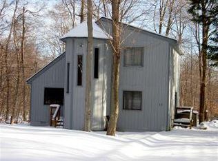16 Emerald Ct, Gouldsboro, PA