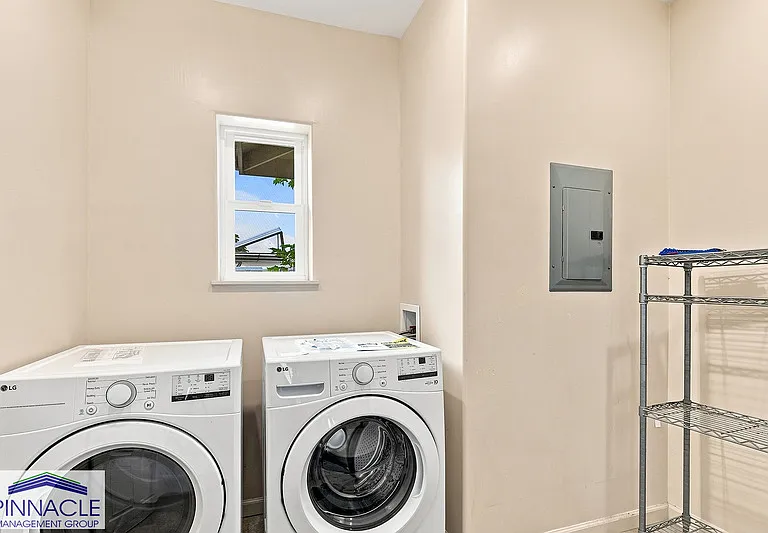 6171 Summer St — Photo 32