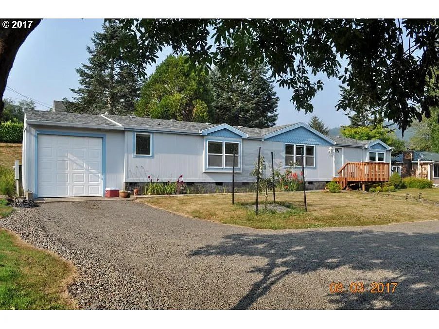 5720 Pacific St photo 1