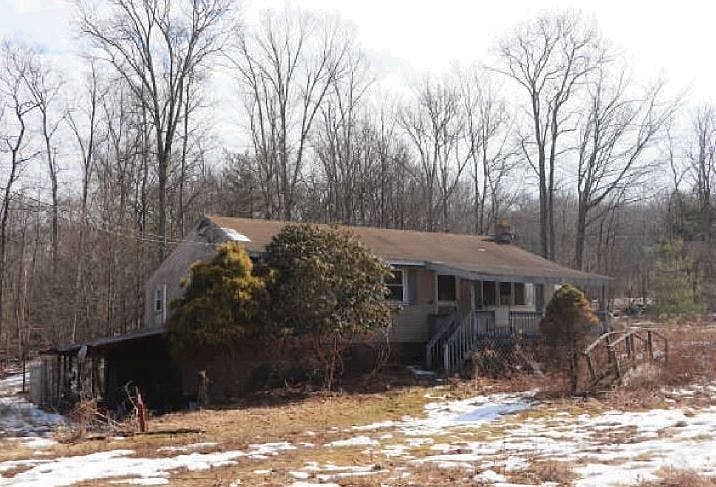 1st image of 243 Old Tavern Rd
