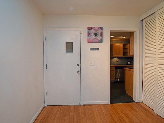 4th image of 8090 Kirkland Dr