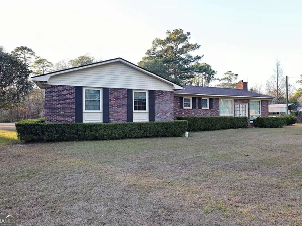 141 Dechene Dr, Thomasville, GA 31757