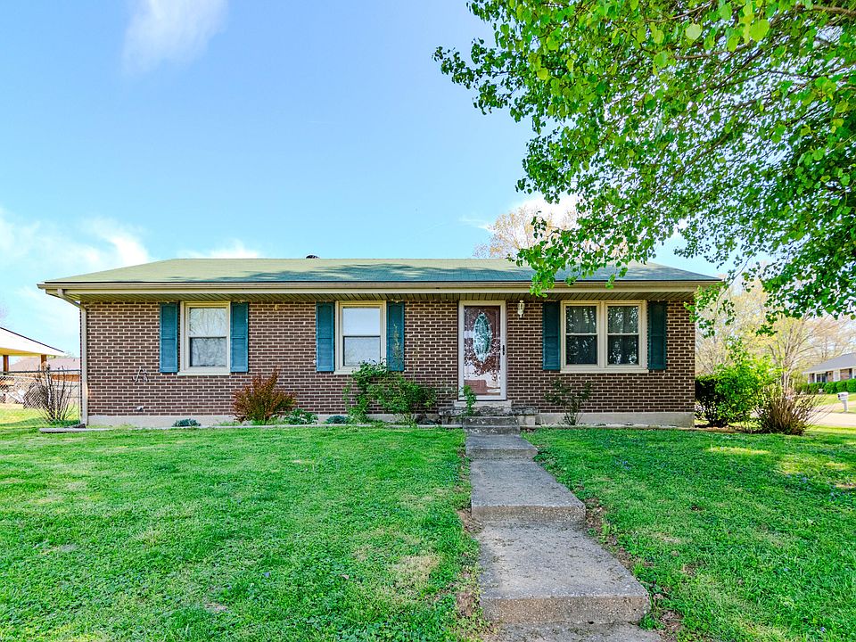 1st image of 260 Elaine Dr