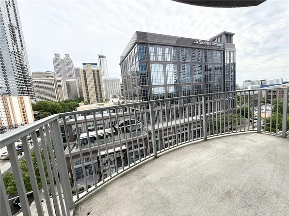 400 W Peachtree St NW Unit 1011, Atlanta, GA 30308