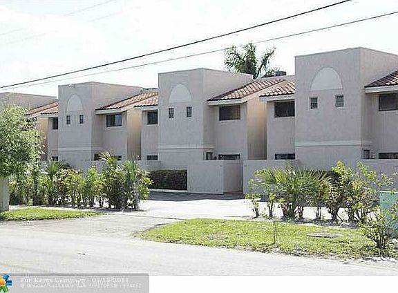 3rd image of 239 SE 11th Ave #239B