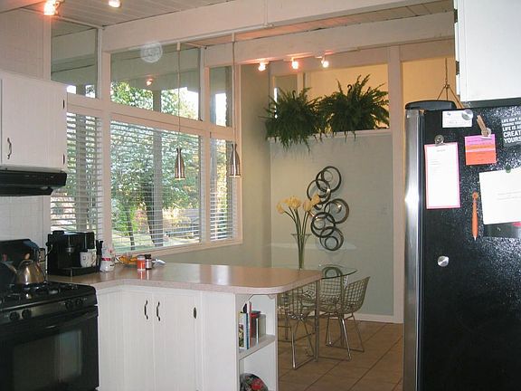 Kitchen/Breakfast area