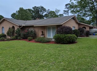 112 Colonial Pl, Hattiesburg, MS 39402