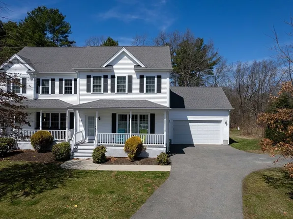 9 Williamsburg Way Unit 9, Medway, MA 02053