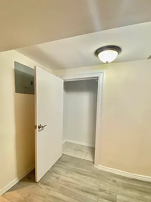 Rented by Waverly Realty Associates | media 20