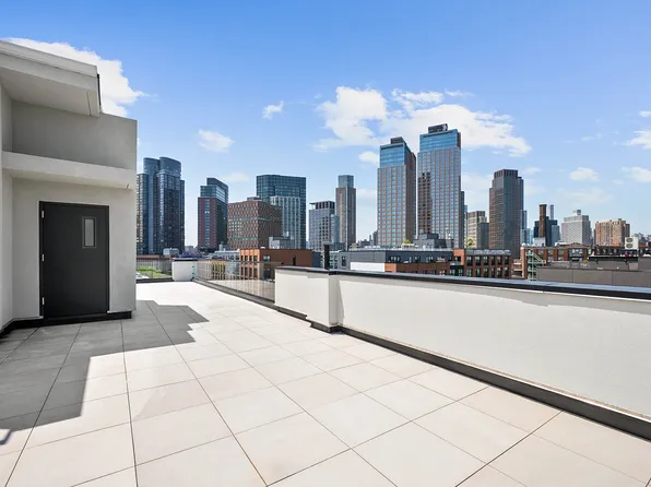1110 Manhattan Avenue 5 image 14 of 15