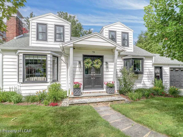 79 Grandview Ave, Dallas, PA 18612
