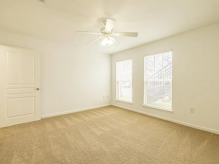1725 Harvey Mitchell Pkwy S #1613 — Photo 11