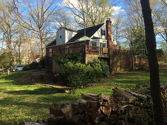 2nd image of 3900 Woodley Dr