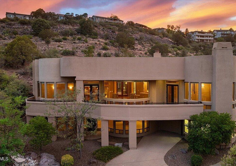 1st image of 516 Shadow Mountain Dr