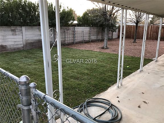 4th image of 141 Betty Ln