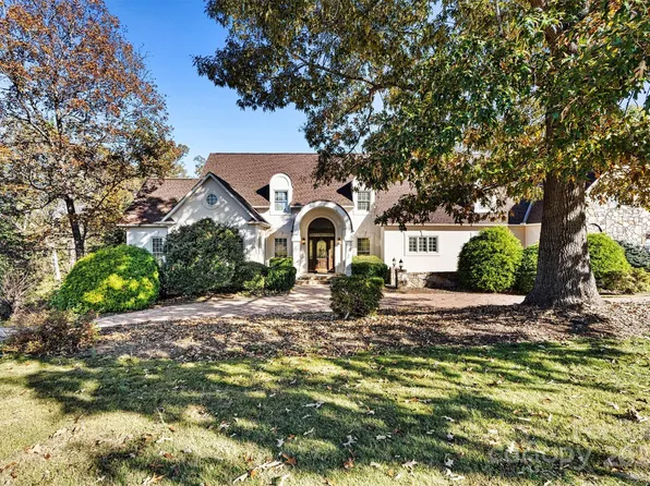 24 River Dr, Granite Falls, NC 28630