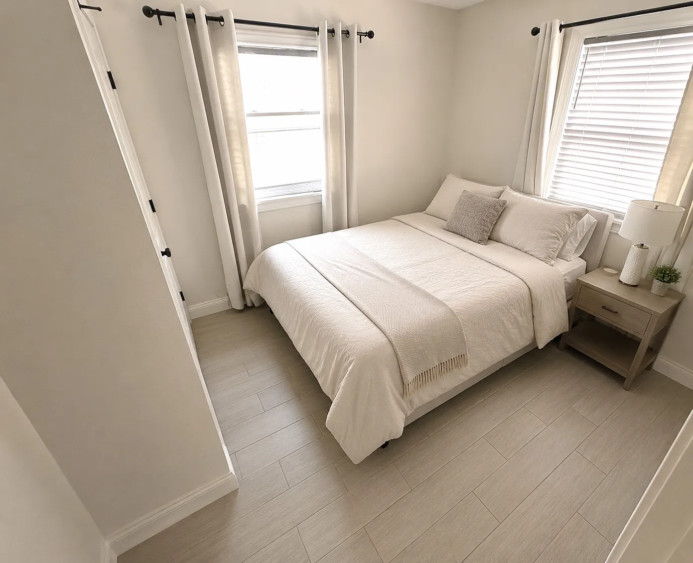 4 bed, 1602 sqft, $2,100 — Photo 4